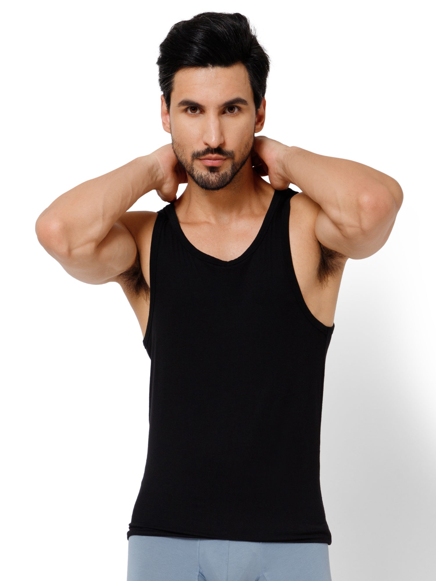 SUPIMA VEST ROUND NECK IN WHITE COLOR.