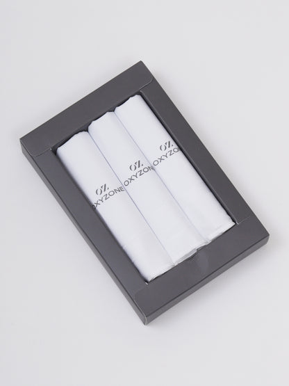 100% COMBED COTTON HANDKERCHIEF IN SOLID WHITE COLOR.